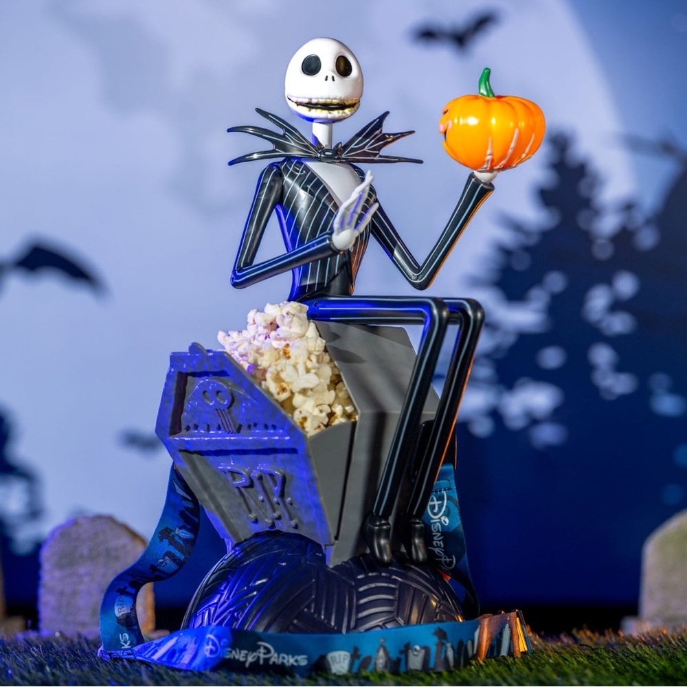 unlimited edition Disney Halloween Jack Skellington Figurine - Black and Orange